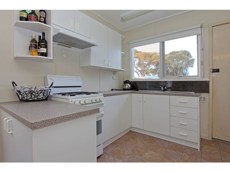 140 Dromana Parade, Safety Beach VIC 3936