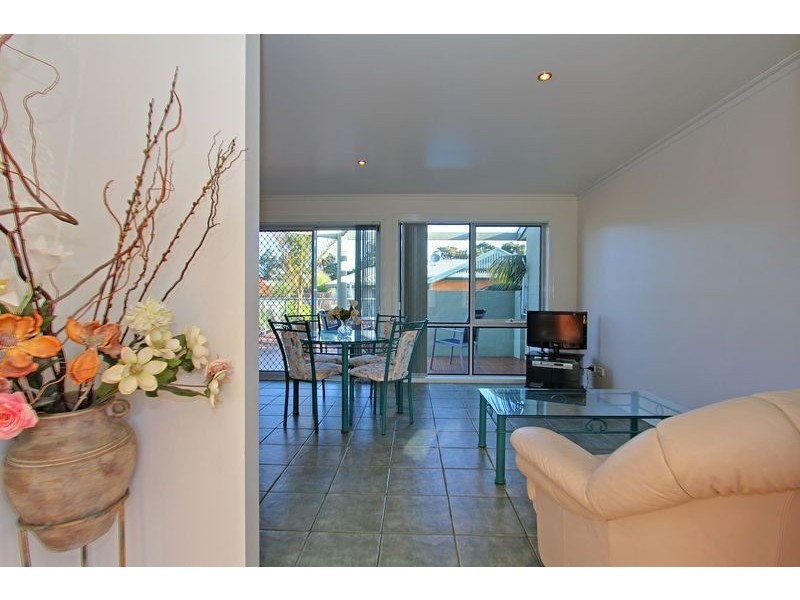 17/10d Country Club Drive, Safety Beach VIC 3936