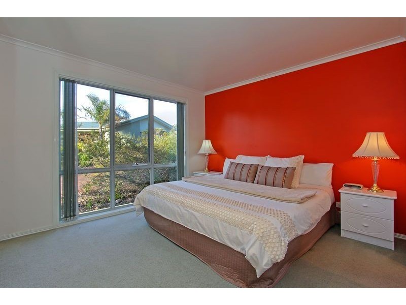 17/10d Country Club Drive, Safety Beach VIC 3936