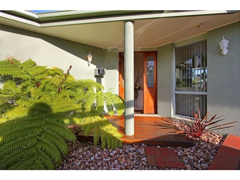 17/10d Country Club Drive, Safety Beach VIC 3936