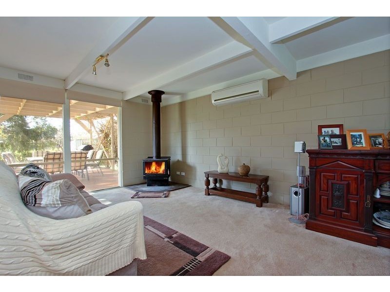 446 Waterfall Gully Rd, Rosebud VIC 3939