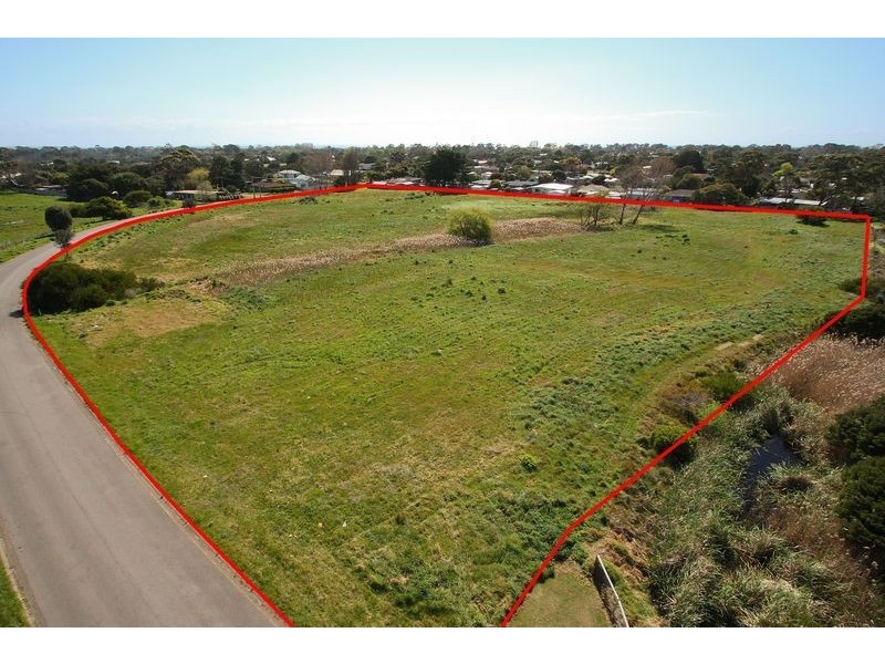 85 Elizabeth Avenue, Rosebud West VIC 3940