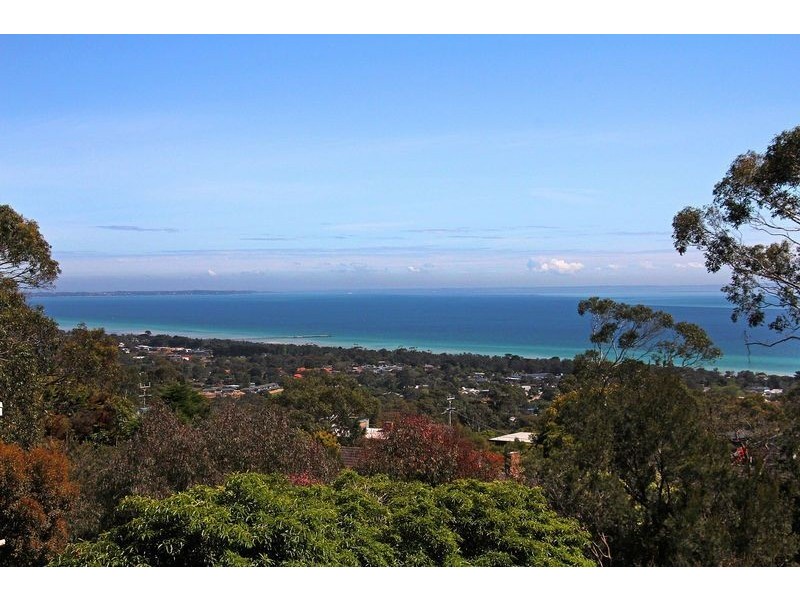 2 Bass St, Mccrae VIC 3938