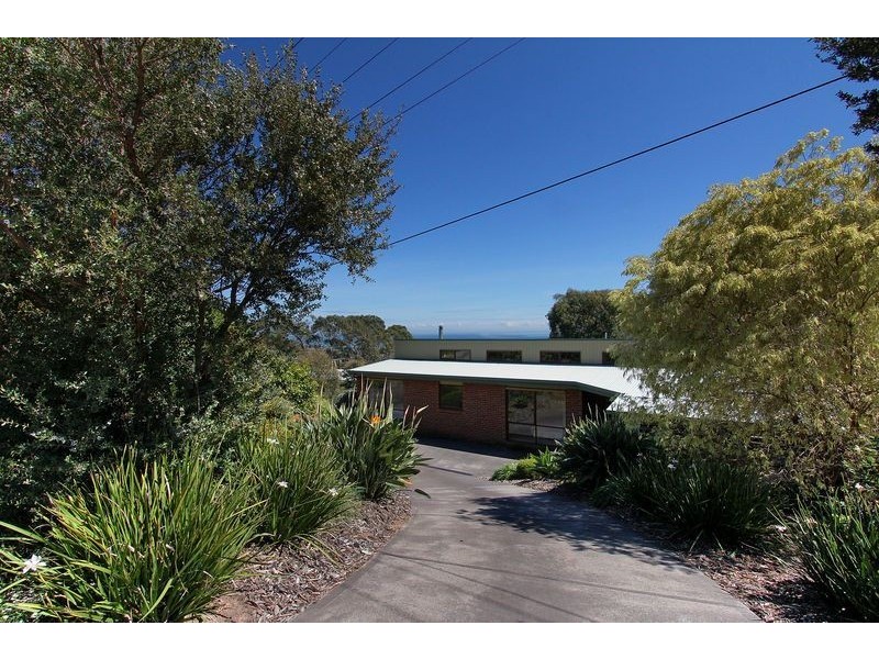 2 Bass St, Mccrae VIC 3938