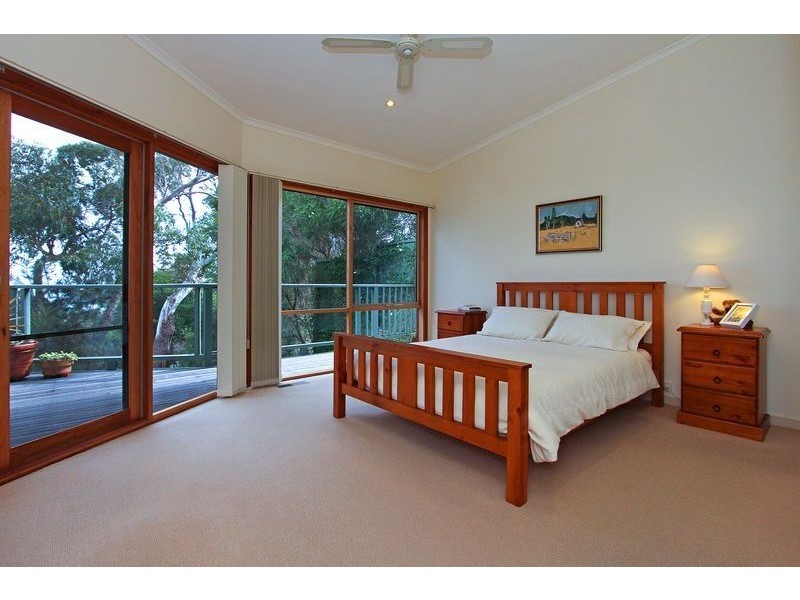 2 Bass St, Mccrae VIC 3938