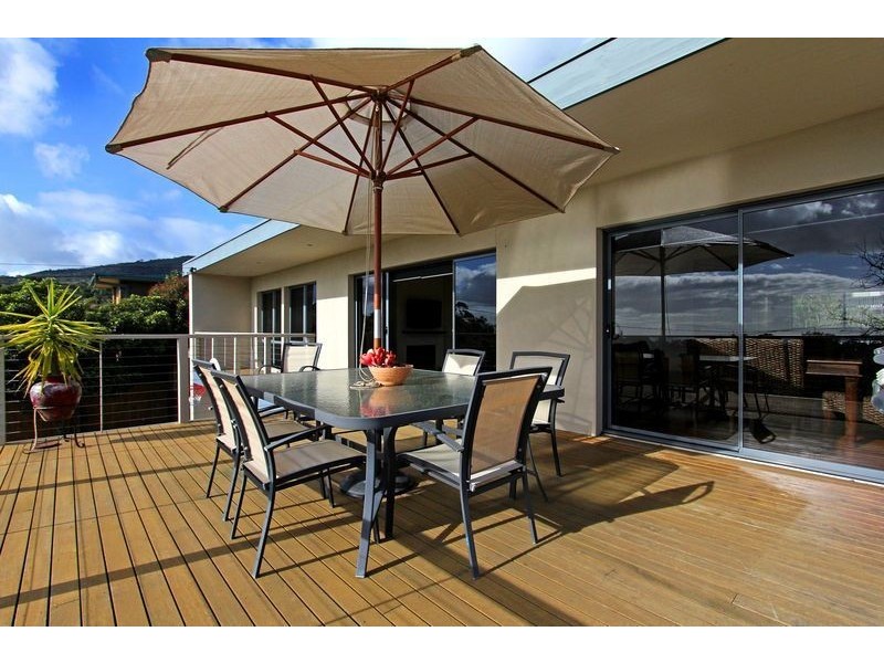 14 Marjorie Court, Mccrae VIC 3938