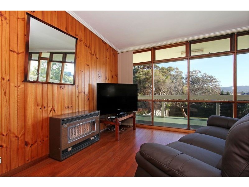 2 Bruce Road, Safety Beach VIC 3936