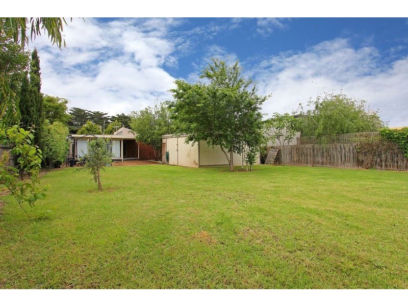 89 Dromana Pde, Safety Beach VIC 3936