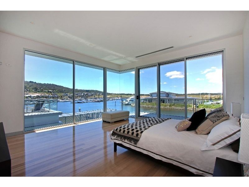 36 Clipper Quay, Safety Beach VIC 3936