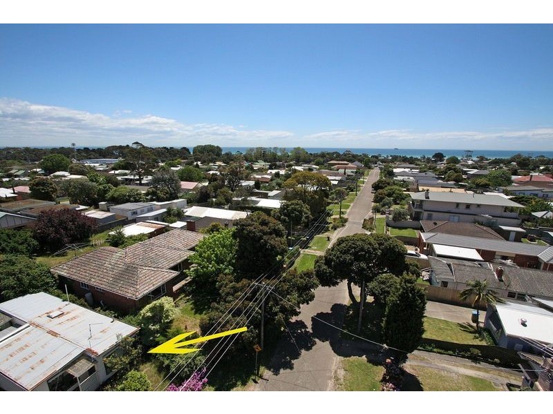 58 Fourth Ave, Rosebud VIC 3939