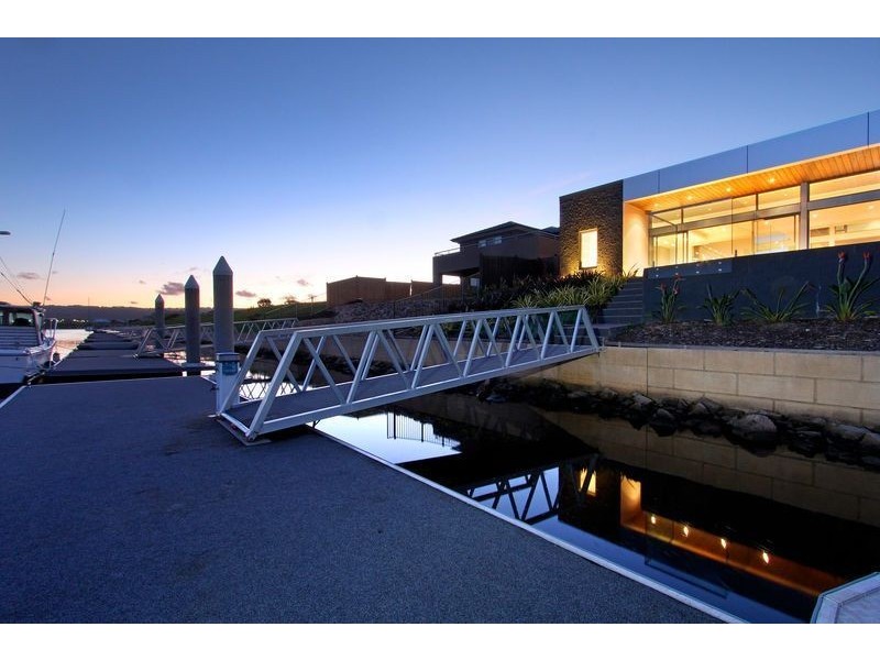 42 Clipper Quay, Safety Beach VIC 3936