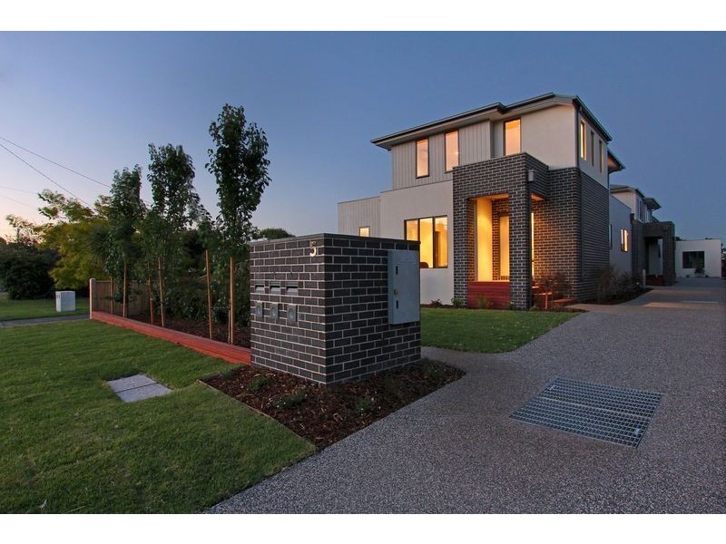 1/5 Highfield Road, Mccrae VIC 3938