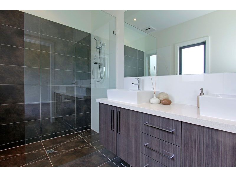 1/5 Highfield Road, Mccrae VIC 3938