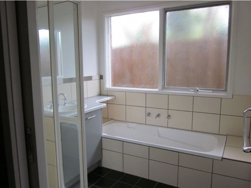 73 Palmerston Ave, Dromana VIC 3936