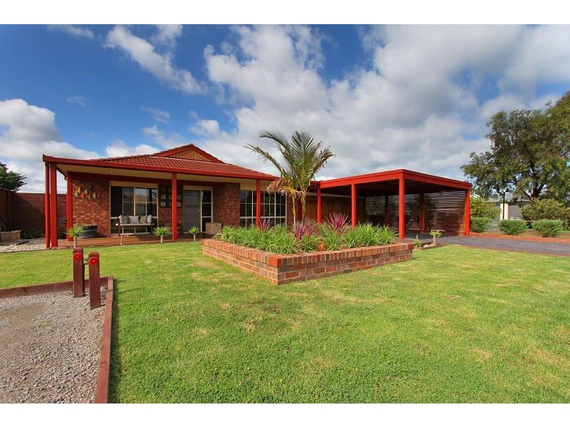 31 Lake View Drive, Safety Beach VIC 3936