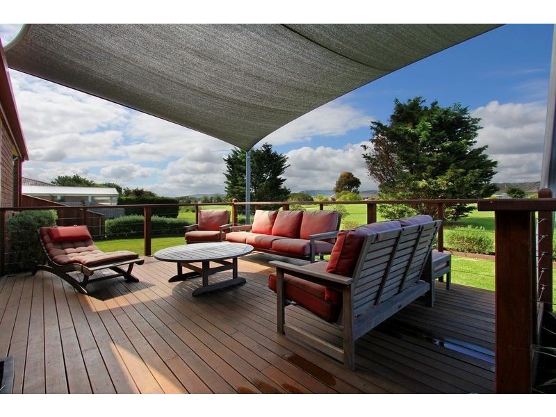 31 Lake View Drive, Safety Beach VIC 3936