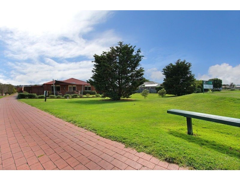 31 Lake View Drive, Safety Beach VIC 3936
