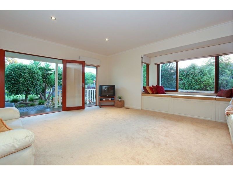 30 Burrell Street, Mccrae VIC 3938