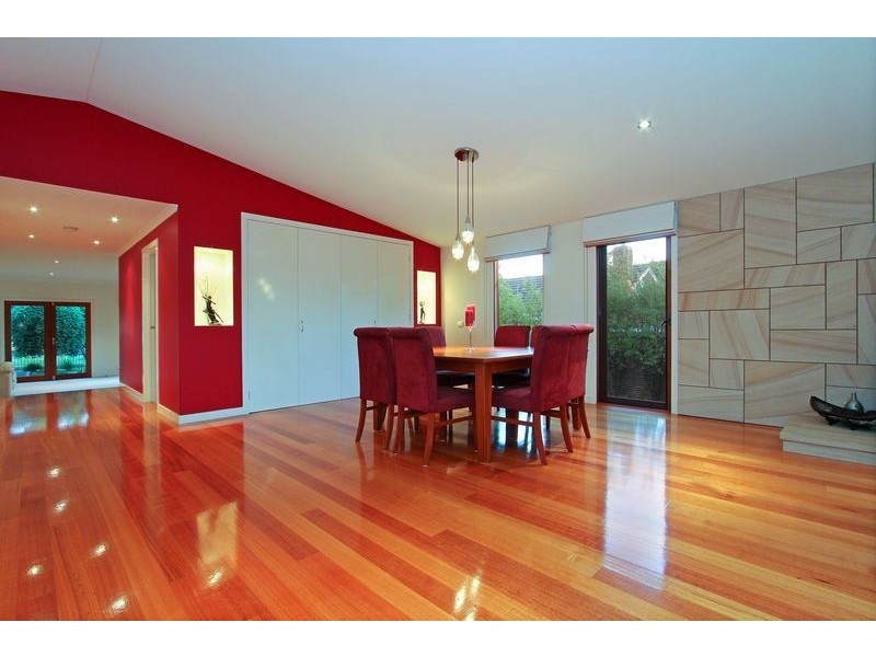 30 Burrell Street, Mccrae VIC 3938