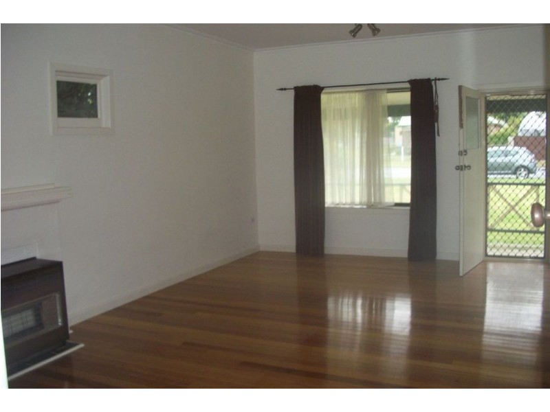 221 Dromana Parade, Safety Beach VIC 3936