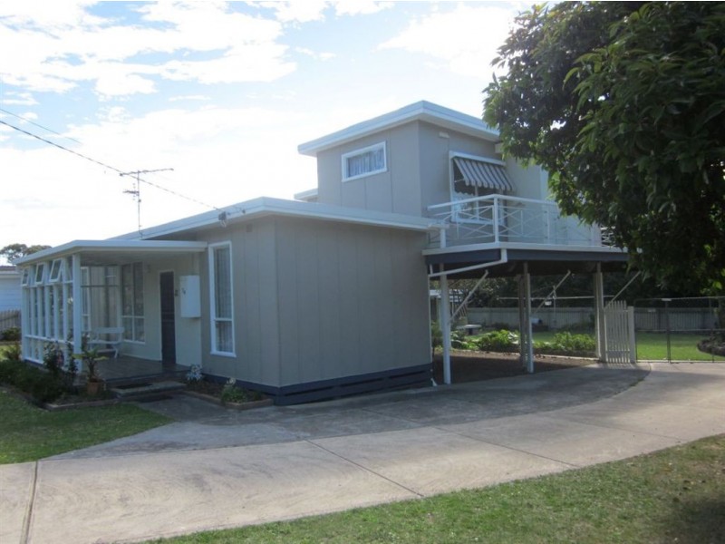 34 Cosmos Street, Dromana VIC 3936