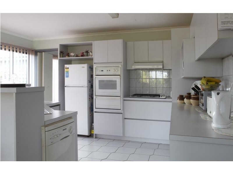 1 Palm Vista Drive, Safety Beach VIC 3936