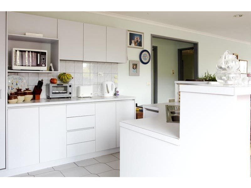 1 Palm Vista Drive, Safety Beach VIC 3936