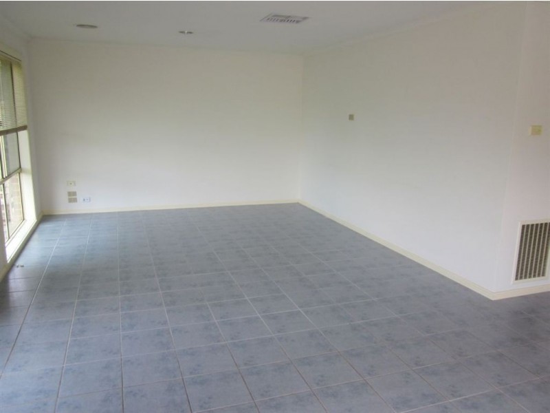 107 Country Club Dr, Safety Beach VIC 3936