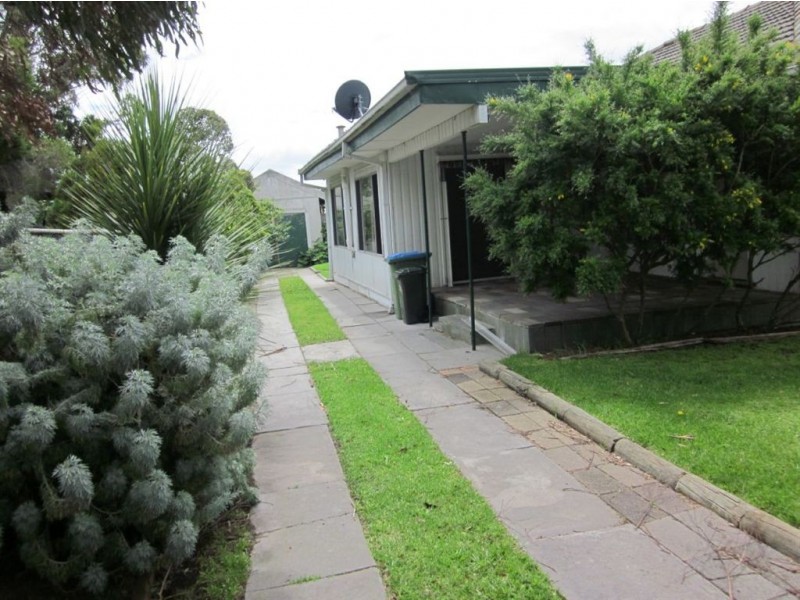 27 Kangerong Ave, Dromana VIC 3936