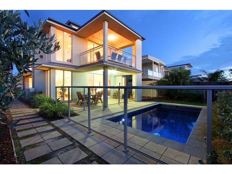 7 Seaspray Close, Safety Beach VIC 3936