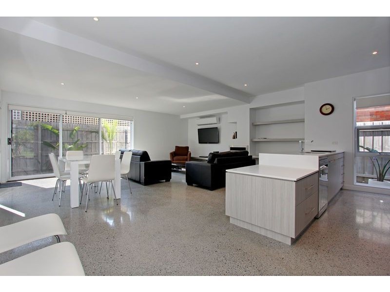 3 Ray St, Safety Beach VIC 3936