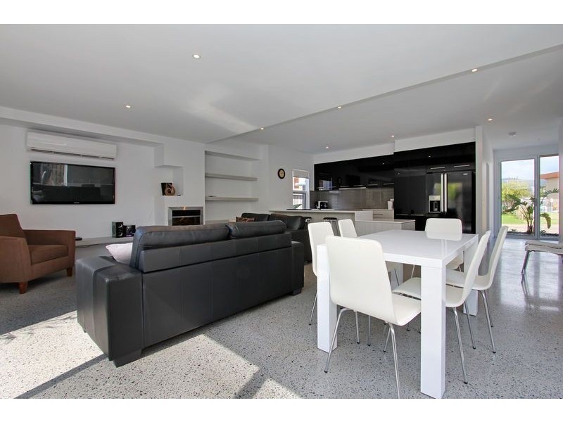 3 Ray St, Safety Beach VIC 3936