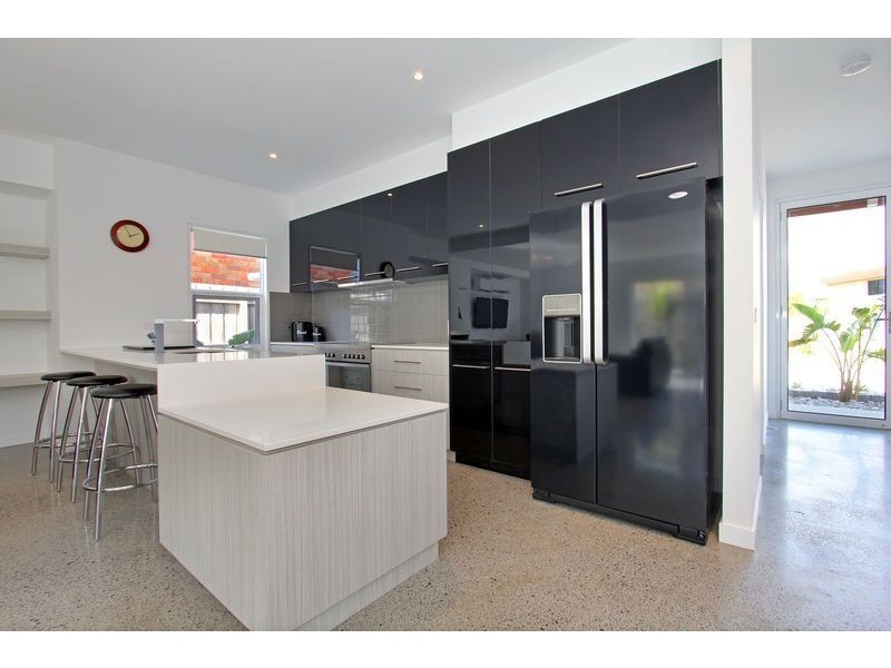 3 Ray St, Safety Beach VIC 3936
