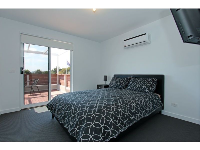 3 Ray St, Safety Beach VIC 3936