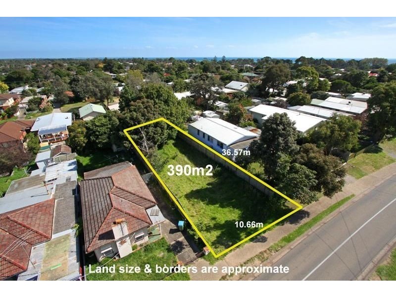90 Third Avenue, Rosebud VIC 3939