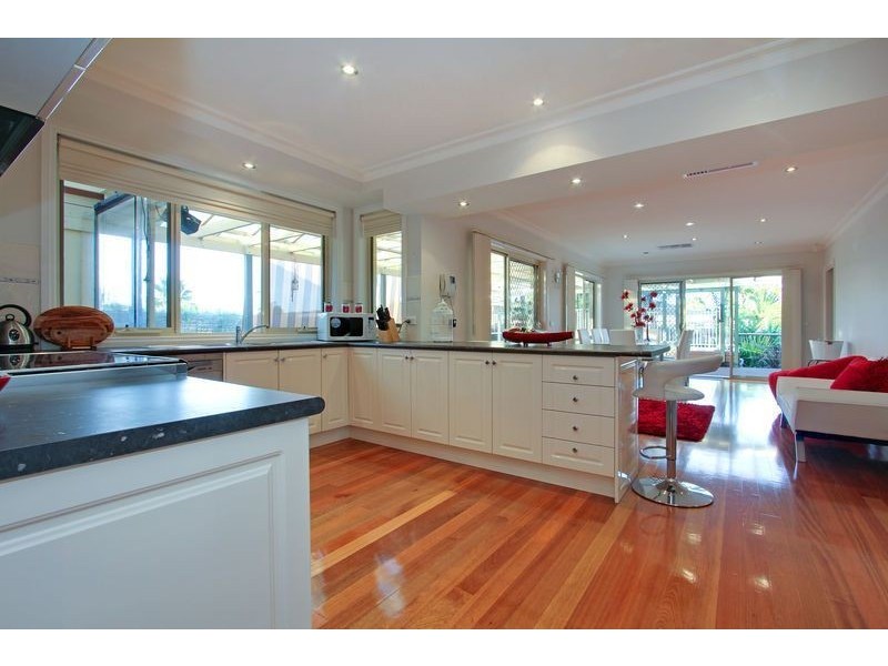 18 Fairway Circle, Safety Beach VIC 3936