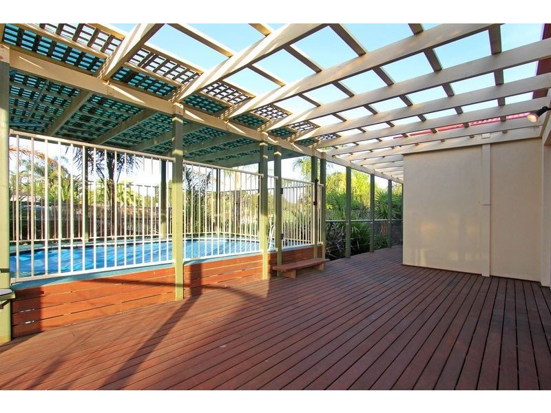 18 Fairway Circle, Safety Beach VIC 3936