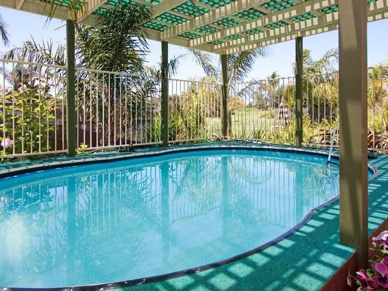 18 Fairway Circle, Safety Beach VIC 3936