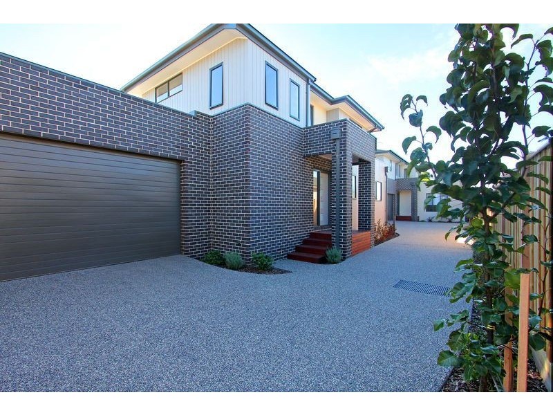 2/5 Highfield Road, Mccrae VIC 3938