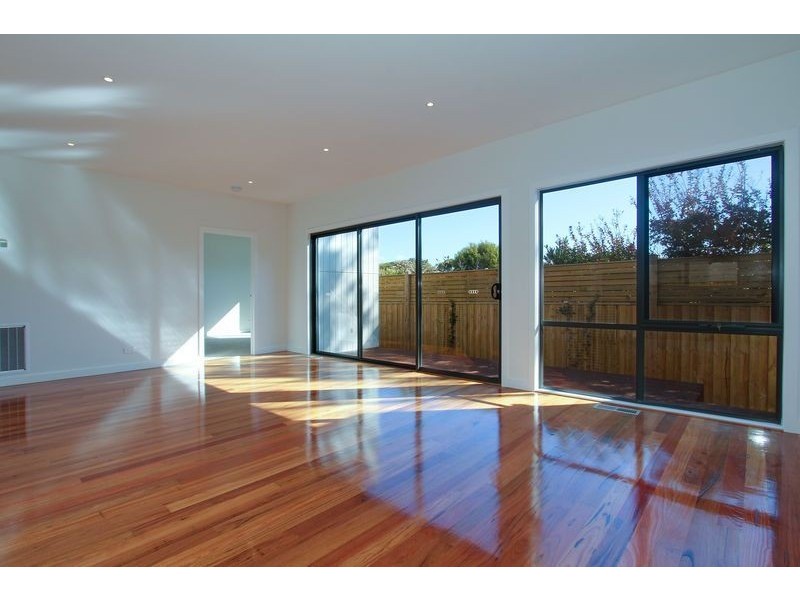 2/5 Highfield Road, Mccrae VIC 3938