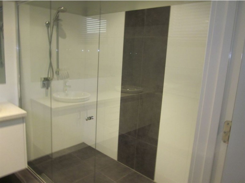 1B Davies St, Dromana VIC 3936