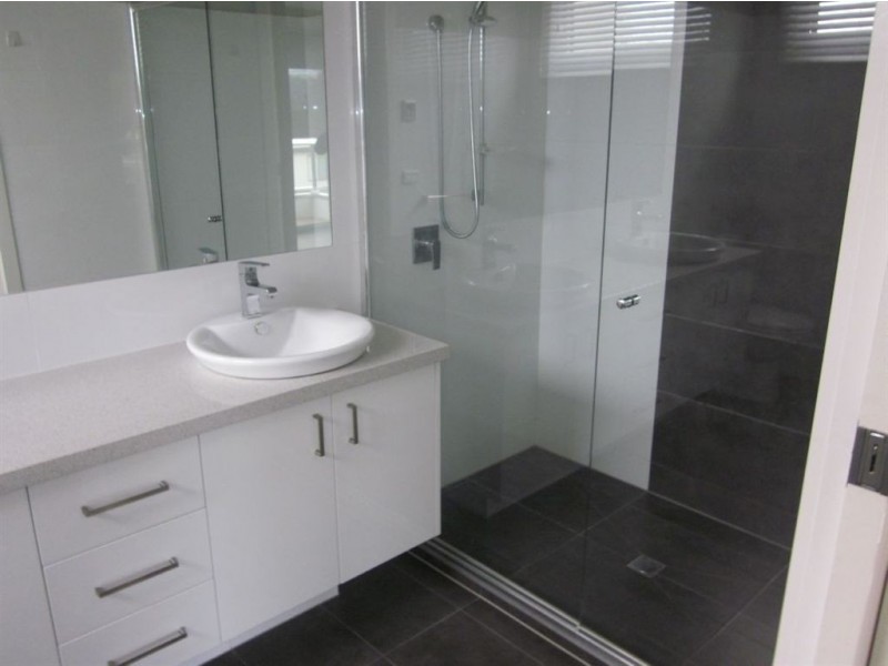 1B Davies St, Dromana VIC 3936
