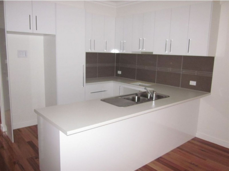 2/7 Reid St, Frankston VIC 3199