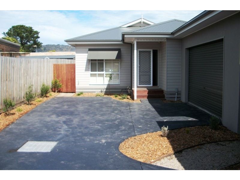 2/19 Como Crt, Dromana VIC 3936