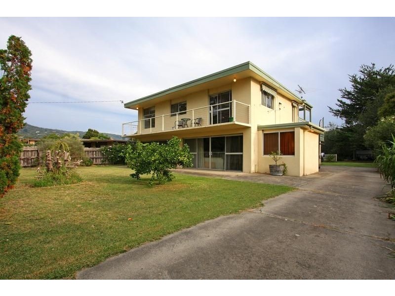 2 The Avenue, Mccrae VIC 3938