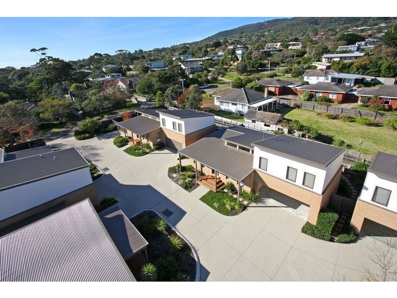 8-10 William Street, Mccrae VIC 3938