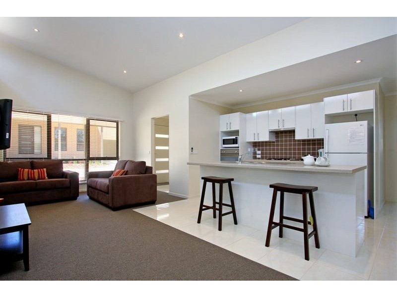 8-10 William Street, Mccrae VIC 3938
