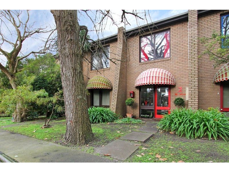 2/5 The Avenue, Mccrae VIC 3938