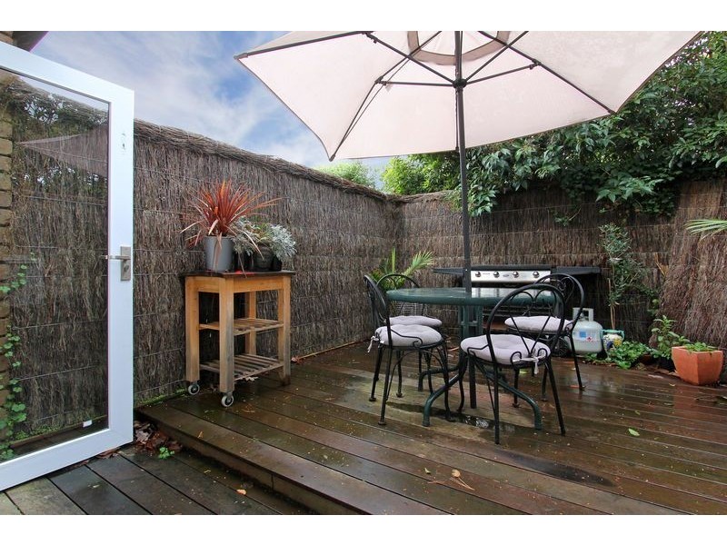 2/5 The Avenue, Mccrae VIC 3938