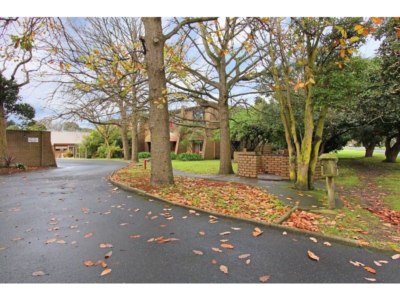 2/5 The Avenue, Mccrae VIC 3938